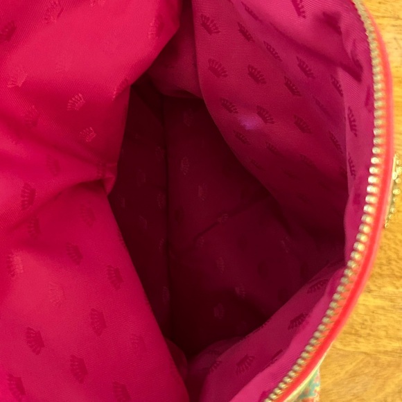 Juicy Couture Neon
Preppy Pink Large
Tunnel Flap Envelope
Cross Body Purse
Y2K. - Picture 12 of 15